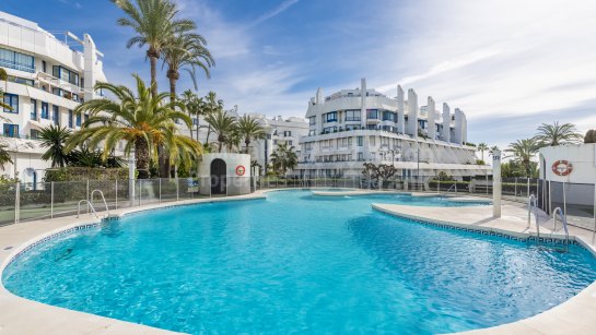 Ground Floor Apartment for sale in Marbella Golden Mile, Marbella (All)
