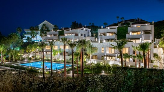 Apartamento Planta Baja en venta en Las Lomas del Marbella Club, Marbella Milla de Oro