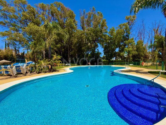 Bright Duplex for Long-Term Rental in Bahía de Marbella – Atrium Residential Complex, Marbella East