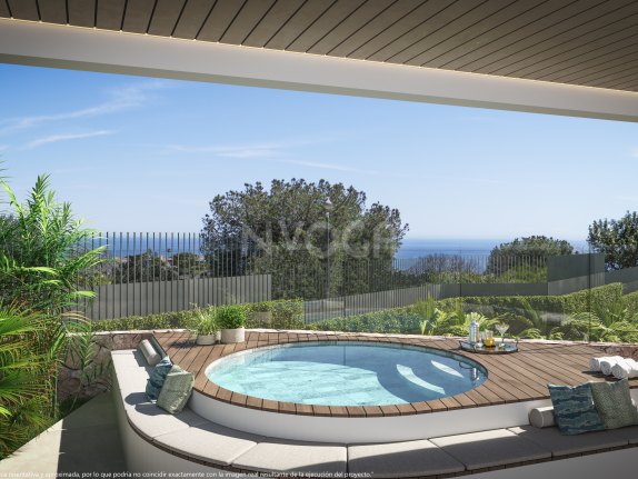 Unique splendid 4 bedroom ground-floor with a private pool and garden designed for those who seek luxury and comfort: