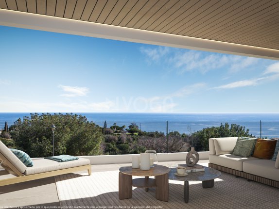 Exclusive first floor with two spacious terraces and stunning panoramic views