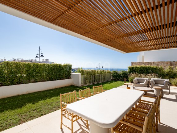 Villa SONZAI: El arte de estar donde quieres estar. Contemporánea, amueblada, lista para entrar a vivir · El Higuerón, Fuengirola