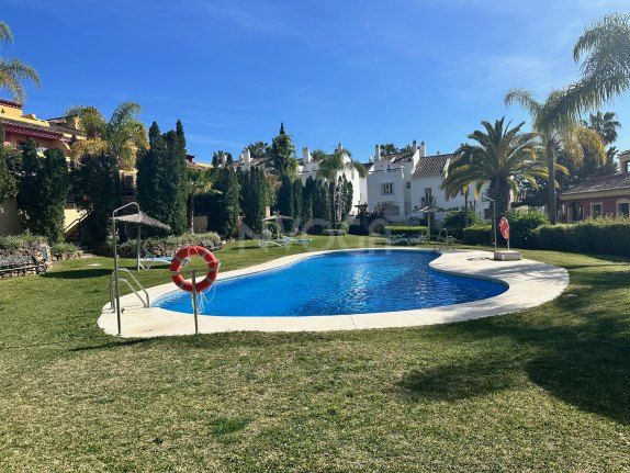 Magnificent townhouse in the Golden Mile