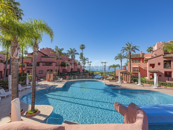 Beachfront Apartment in Estepona