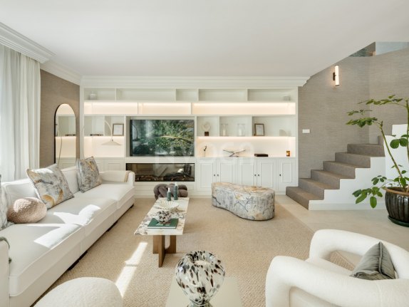 Exceptional Duplex Penthouse with Panoramic Sea and Mountain Views in Costa Nagüeles II