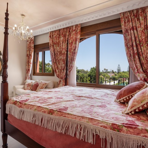 Penthouse Alhambra Del Golf