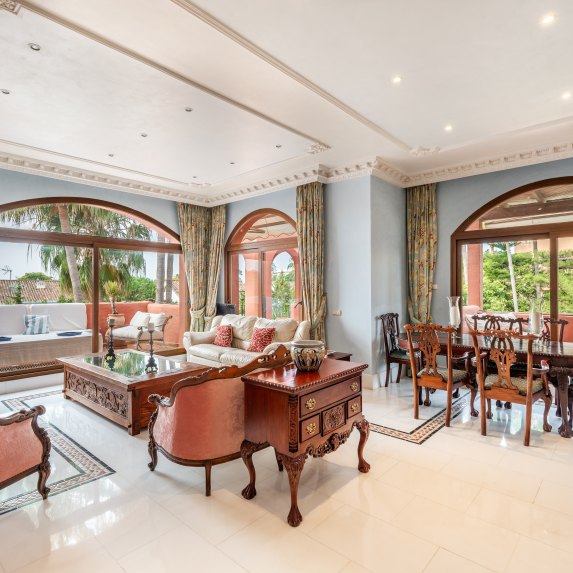 Penthouse Alhambra Del Golf