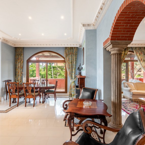 Penthouse Alhambra Del Golf