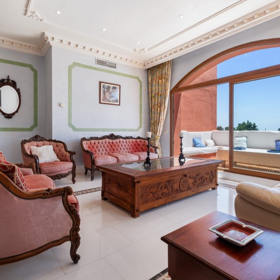 Penthouse Alhambra Del Golf