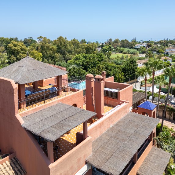Penthouse Alhambra Del Golf