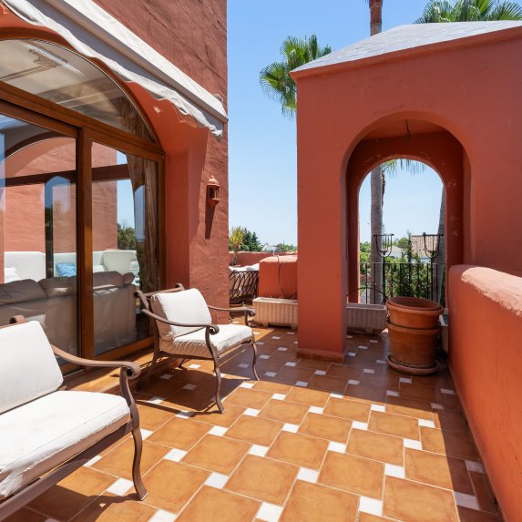 Penthouse Alhambra Del Golf