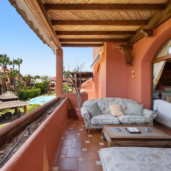 Penthouse Alhambra Del Golf