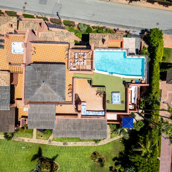 Penthouse Alhambra Del Golf