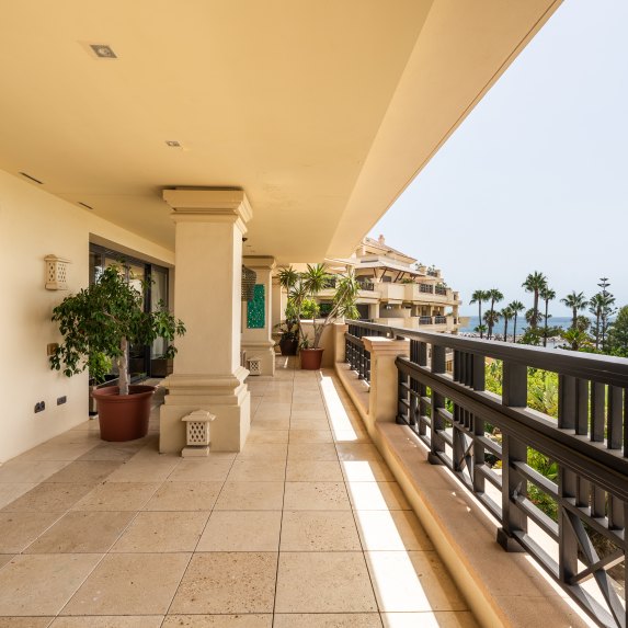 Apartment Laguna de Banus
