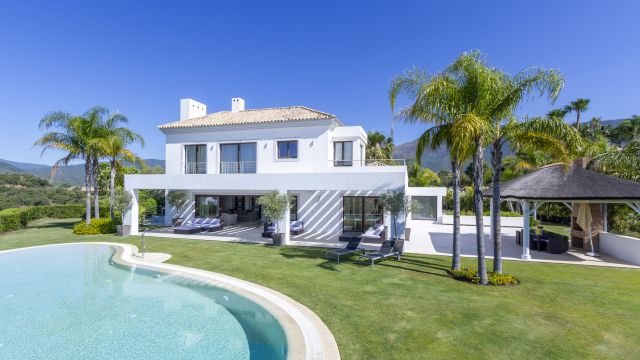 VILLA GENÈVE | ELEGANT LUXURY VILLA IN LA ZAGALETA