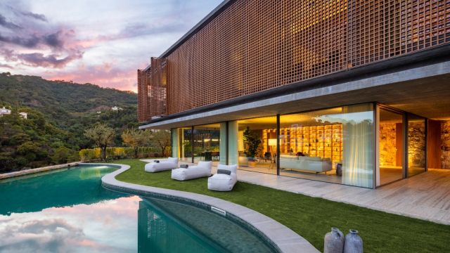 VILLA ALIA | MASTERPIECE WITH SEA VIEWS AND CUTTING-EDGE DESIGN INEL MADROÑAL