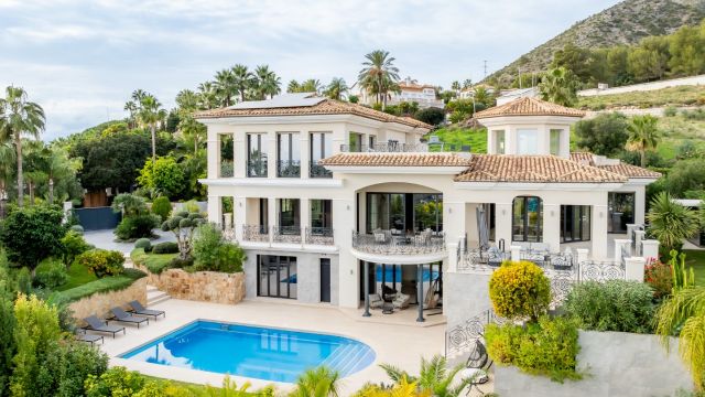 VILLA PARADISO | PROPRIÉTÉ ÉPOUSTOUFLANTE SITUÉE DANS LA PRESTIGIEUSE COMMUNAUTÉ PRIVÉE DE SIERRA BLANCA