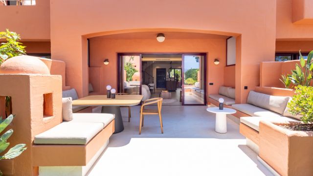 MONTE MARBELLA CLUB 14 | EXCLUSIVA CASA ADOSADA EN ALTOS DE PUENTE ROMANO, MILLA DE ORO DE MARBELLA