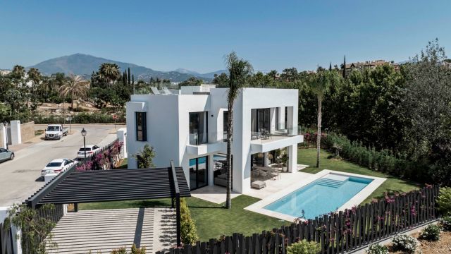 VILLA LOS OLIVOS | LUXURY BRAND NEW VILLA IN EL CAMPANARIO, ESTEPONA EAST