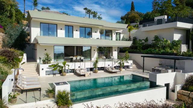 VILLA EMBER | VILLA LISTA PARA ENTRAR A VIVIR EN MARBELLA ESTE
