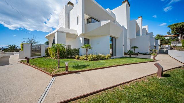 CELESTE 4 |VILLA CONTEMPORAINE EXCLUSIVE À NUEVA ANDALUCÍA