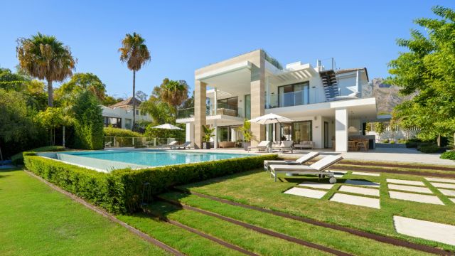 VILLA ROMANO | IMPRESIONANTE VILLA MODERNA EN ALTOS DE PUENTE ROMANO, MARBELLA GOLDEN MILE