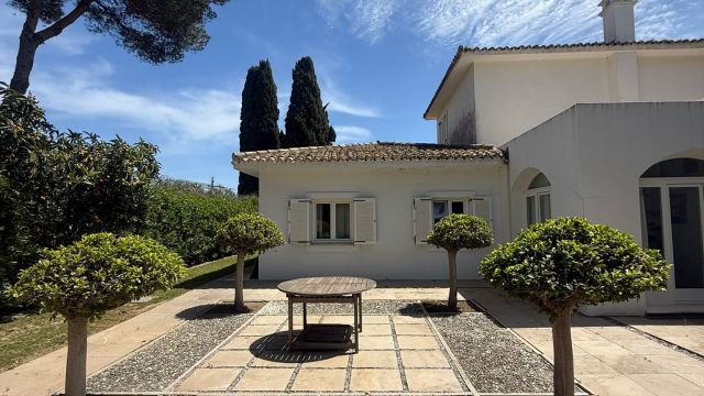 VILLA SOTOGRANDE | EXCLUSIVA VILLA EN KINGS & QUEENS, SOTOGRANDE