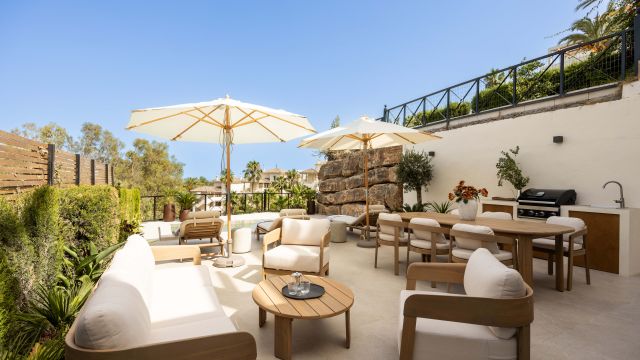 ALTO BELVEDERE | ELEGANT APPARTEMENT OP DE BEGANE GROND IN LES BELVEDERES, NUEVA ANDALUCÍA