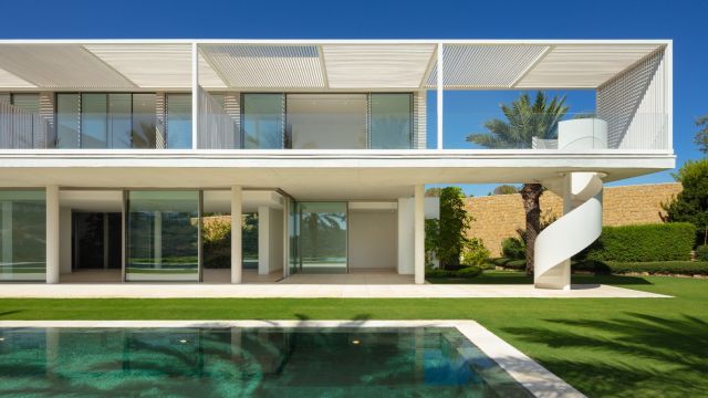 GOLFSIDE VILLA 10 |EXCLUSIVA VILLA EN PRIMERA LÍNEA DE GOLF EN FINCA CORTESIN, CASARES