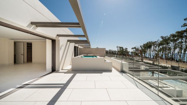 UNO MARBELLA ARC 13|EXCLUSIVE DUPLEX PENTHOUSE ON MARBELLA’S GOLDEN MILE