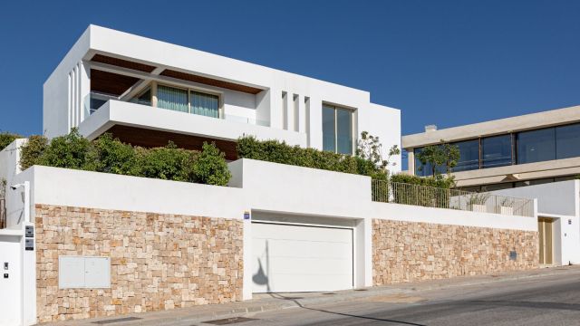 VILLA SONZAI | MODERNE VILLA MET ZEEZICHT IN EL HIGUERÓN, FUENGIROLA