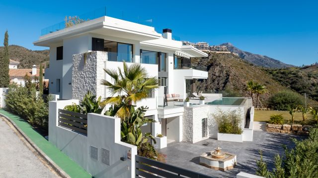 LOMAS 10 LA QUINTA | SPECTACULAIRE CONTEMPORARY VILLA IN LOMAS DE LA QUINTA, BENAHAVÍS