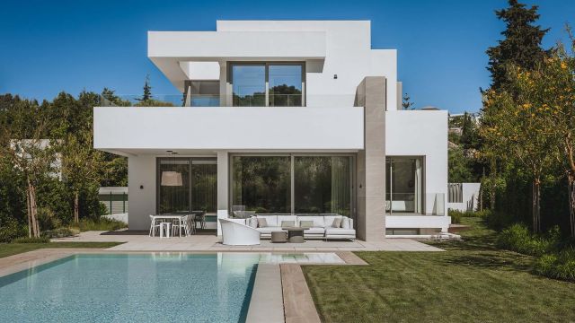 VILLA BRISA | VILLA CONTEMPORÁNEA EN VENTA EN EL PARAÍSO, NEW GOLDEN MILE