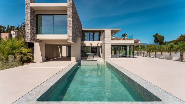 PAVILLION VILLA I | LUXURY CONTEMPORARY VILLA BEACHSIDE IN CORTIJO BLANCO