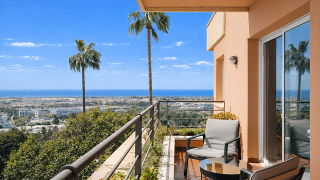 MAGNA 188 | IMPRESSIVE LUXURY APARTMENT IN MARBELLA