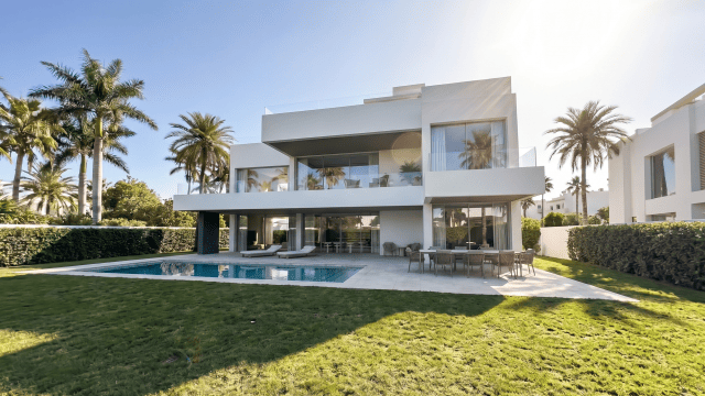JARDINES DE ALCÁNTARA |EXCLUSIVA VILLA DE OBRA NUEVA EN SAN PEDRO DE ALCÁNTARA, MARBELLA