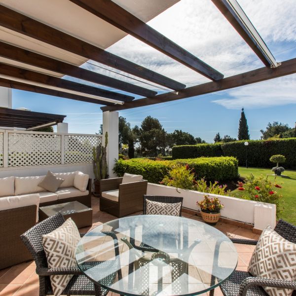 Aloha, Exceptional Frontline Golf Townhouse with Golf and Sea Views