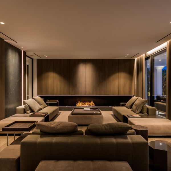 Wohnzimmer, entworfen von Illusion für eine Villa in Marbella