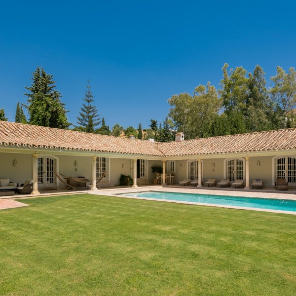 Villa in Fuente del Espanto, Marbella