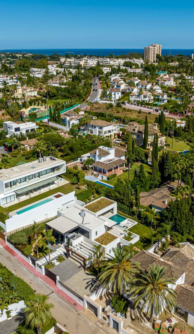 Villa en Ubicación Privilegiada de Nueva Andalucía