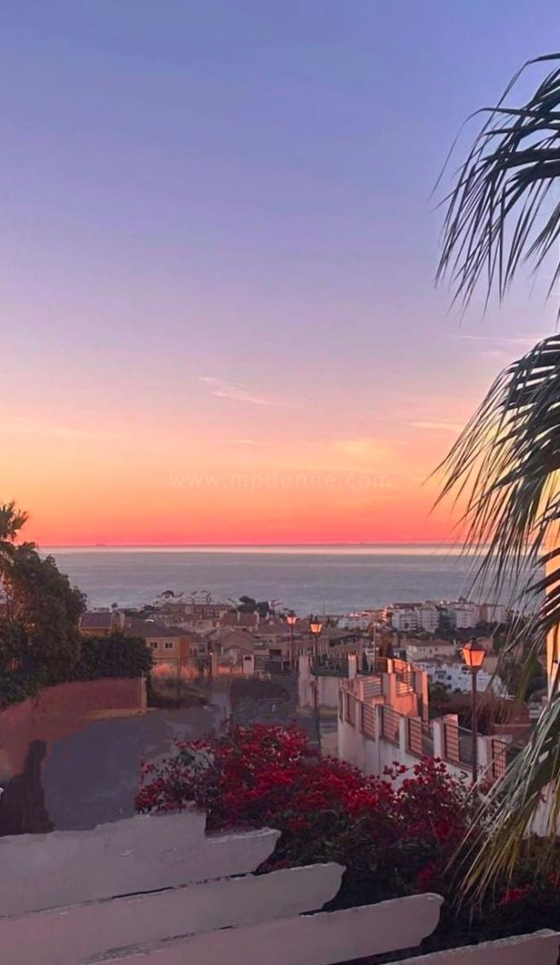 Eingezäuntes Gartenhaus mit fünf Schlafzimmern Riviera Del Sol, Mijas