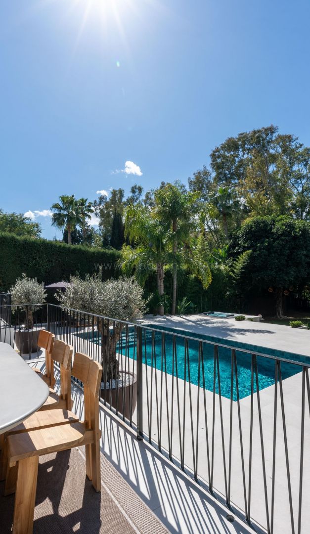 Elegant Japanese Style Villa in the Heart of Nueva Andalucía