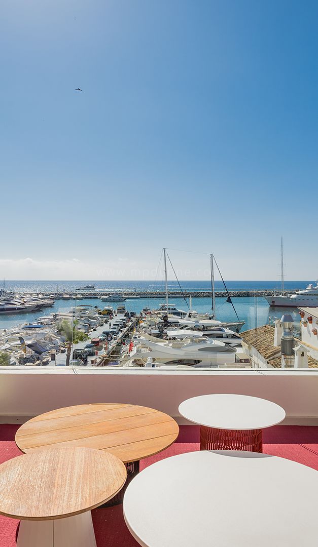 Penthouse avec vue mer à Puerto Banús