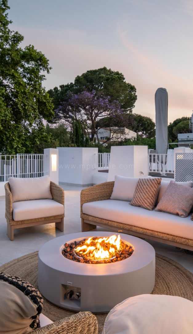 Reihenhaus mit Vier Schlafzimmern und Meerblick in Aloha