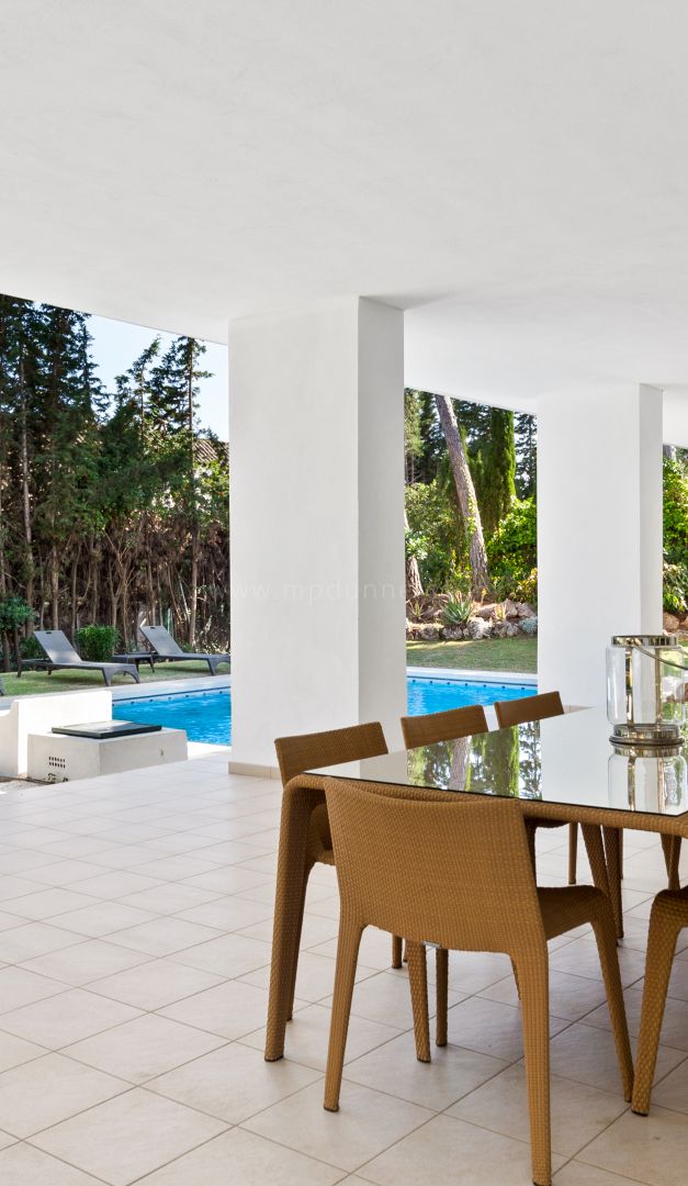 Holiday Rental Villa Near Puerto Banús and the Sea
