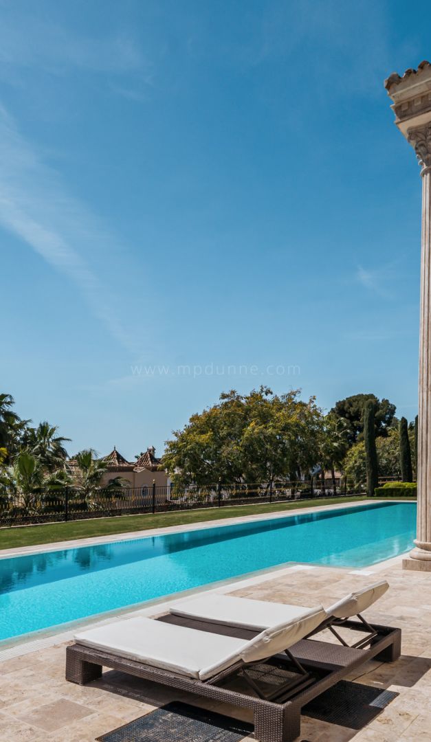 Villa Sinfonía : Maison classique avec vue sur la mer dans la Sierra Blanca