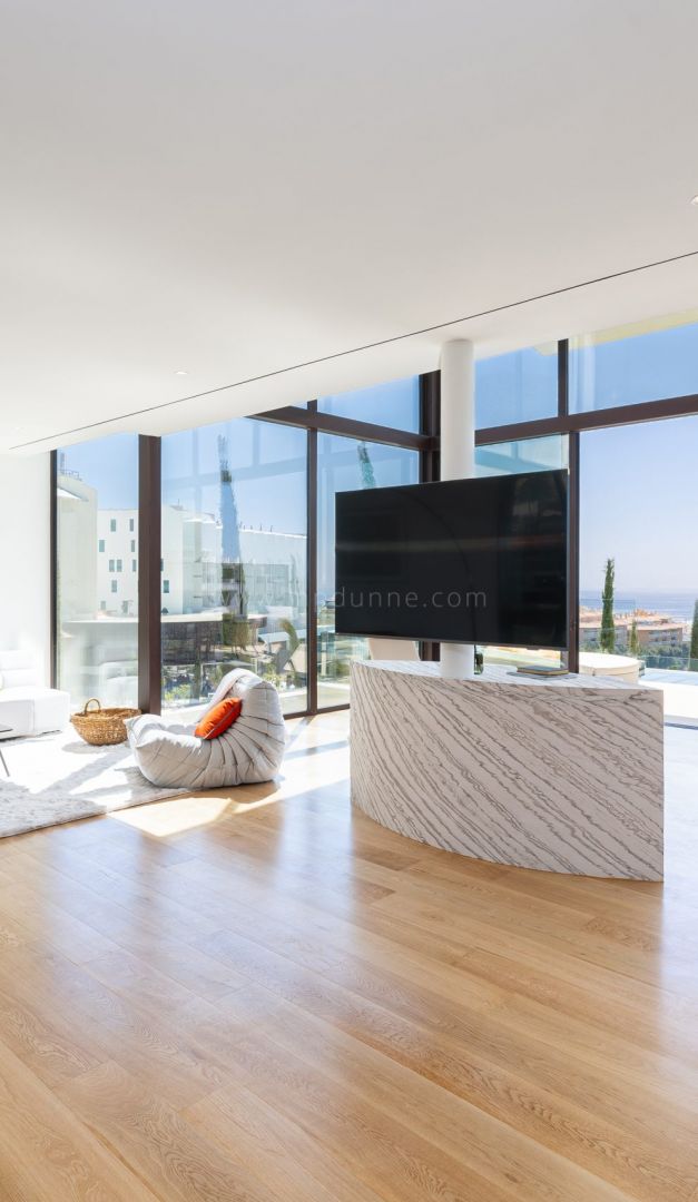 Villa Moderna con Vistas al Mar en Higuerón North Residences