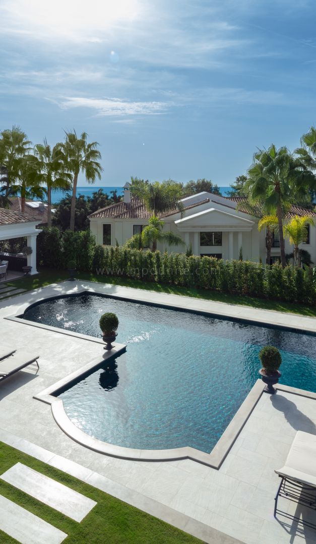 Villa de Lujo para Familias con Vistas al Mar en Sierra Blanca, Marbella