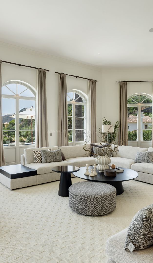 Villa de luxe avec vues panoramiques sur la montagne à La Zagaleta, Benahavís