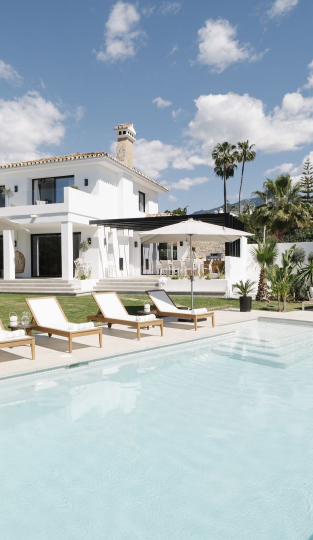 Villa Familiar Moderna Andaluza en Nueva Andalucía